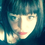 Profil von Nora