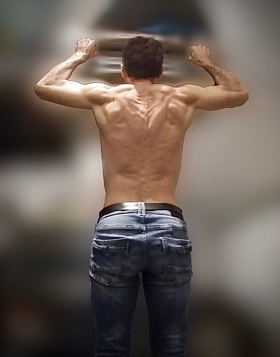 Profil von Adnan